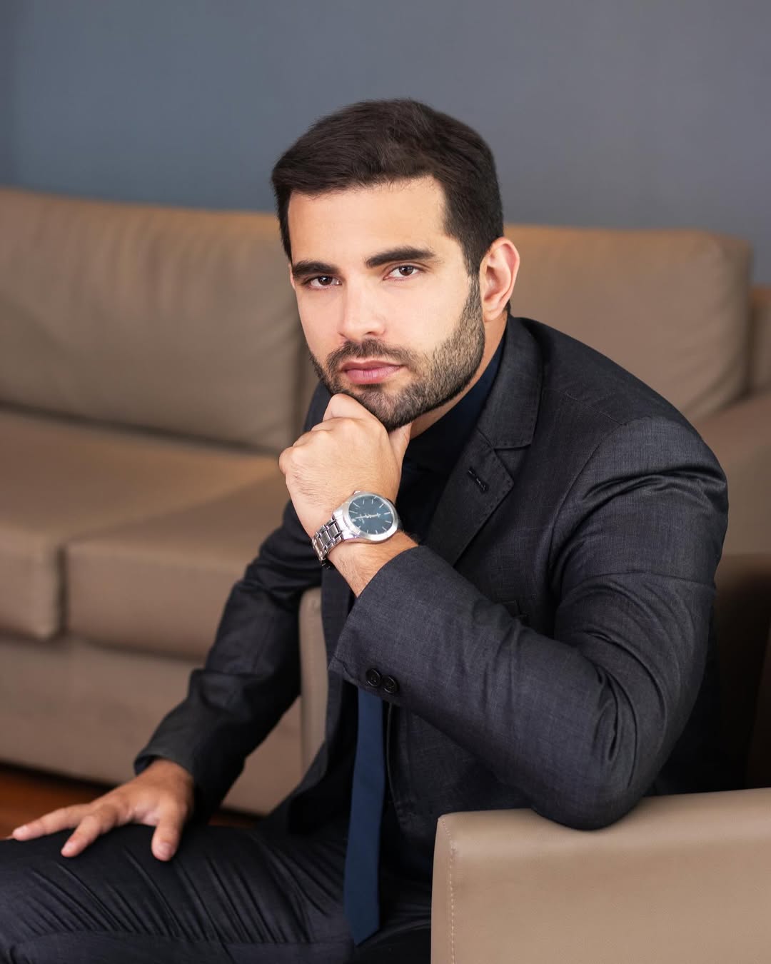 Ensaio corporativo profissional em ambiente interno